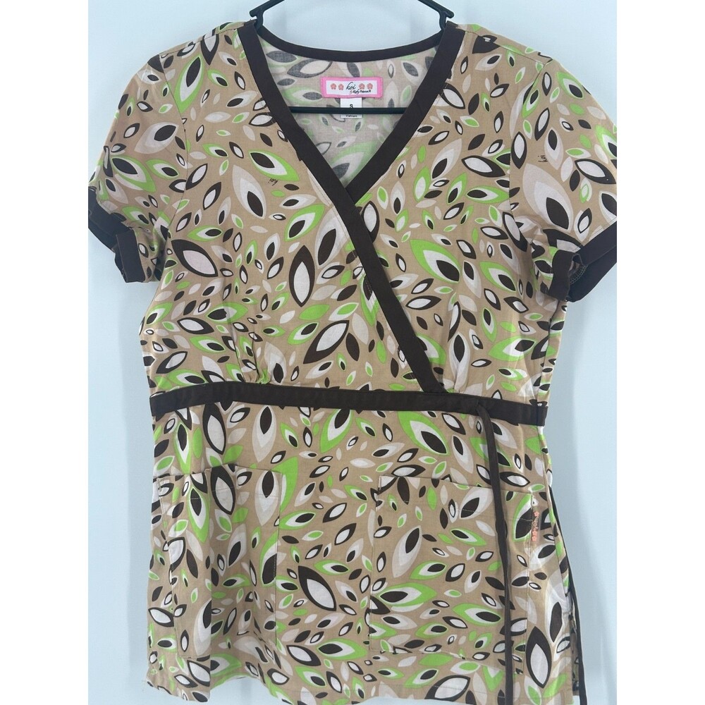 Koi Happiness Kathy Peterson Katelyn Mock Wrap Scrub Earth Tone Leaf Print SizeS